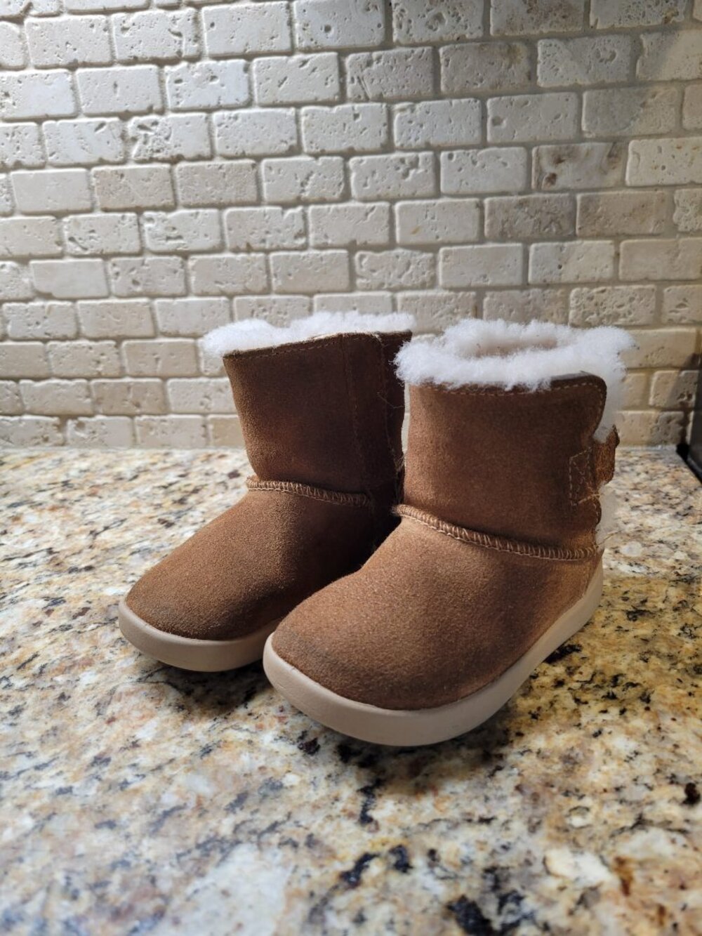 Genuine UGG Brand Kids Boots Size 4/5